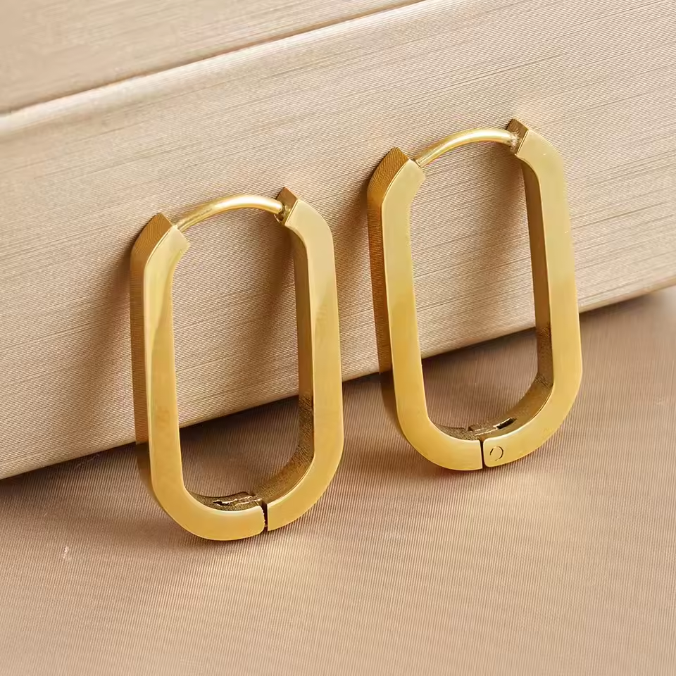 Forma Studs - Oval