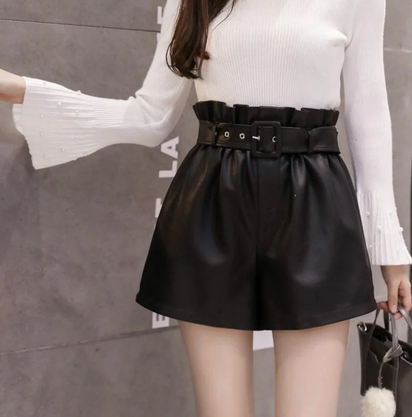 Noirbelt Luxe Shorts